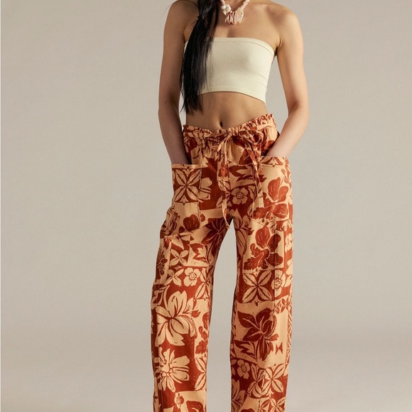Floral Print Women's Pants in Blue and Cream - Picture 2 of 4